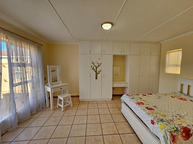 2 Bedroom Property for Sale in Wavecrest Eastern Cape